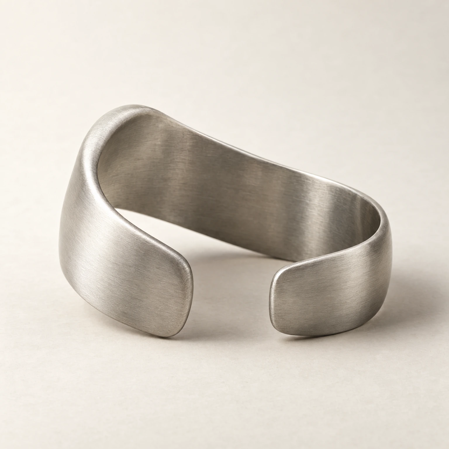 Arc cuff bracelet reference image